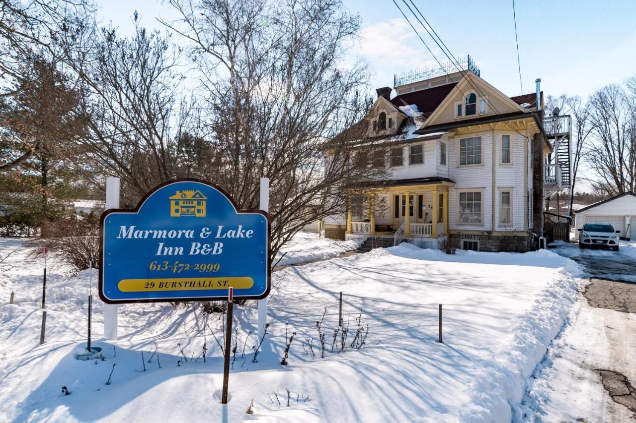Marmora And Lake Inn And Victorian Diner エクステリア 写真